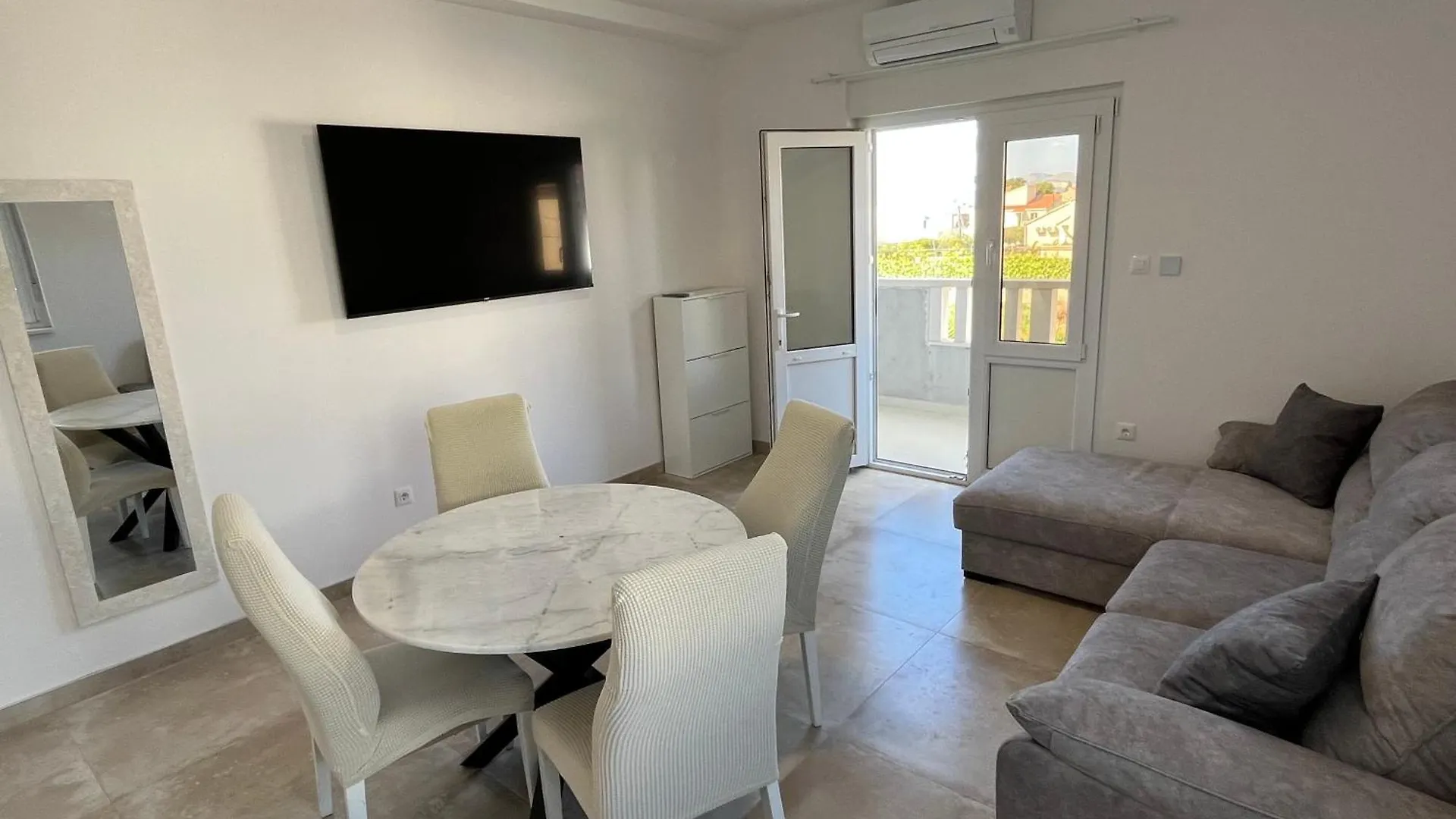 Apartment Natali Kastela