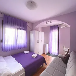Studio Near Split Airport Apartment